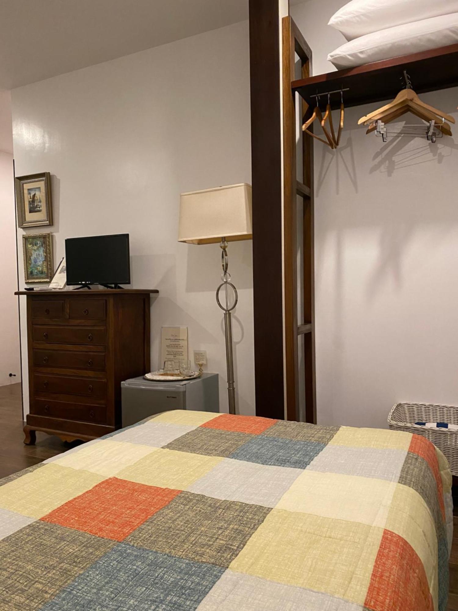 Balai Benedicere Bed & Breakfast Bacnotan Kültér fotó